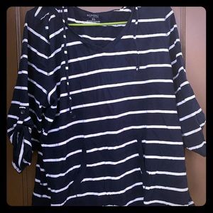 Cozy 3/4 sleeve nautical top